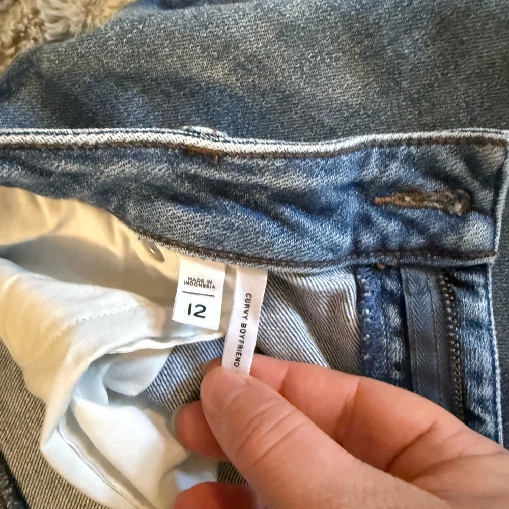 LOFT Outlet Size 12 Curvy Boyfriend Jean - Picture 3 of 4